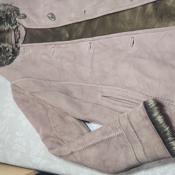 novelti Winter Coat - Picture 2 of 13